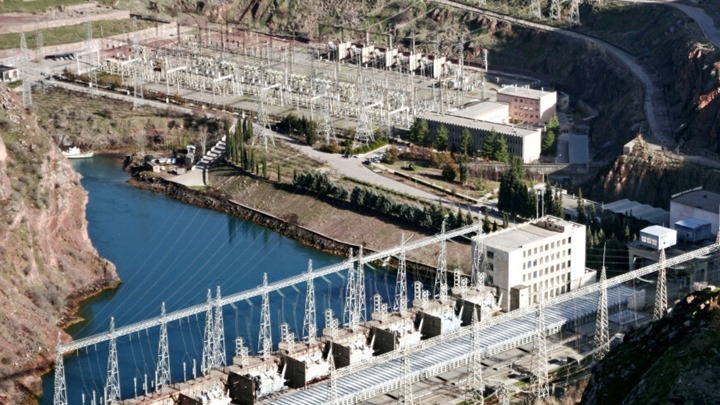 Нурекская ГЭС в Таджикистане