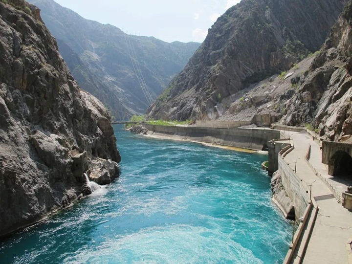Еще десять каскадов ГЭС для окончательного освоения рек Кыргызстана?