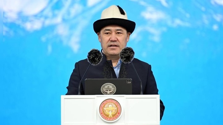 Президент Кыргызстана напомнил о проектах возведения новых ГЭС