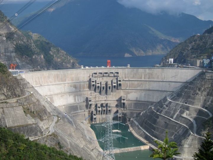 Нурекская ГЭС и надзор: Таджикистан остается незащищенным от блэкаутов