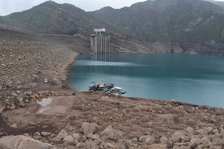 Прочь от мертвого объема: в Нурекском водохранилище растет уровень воды