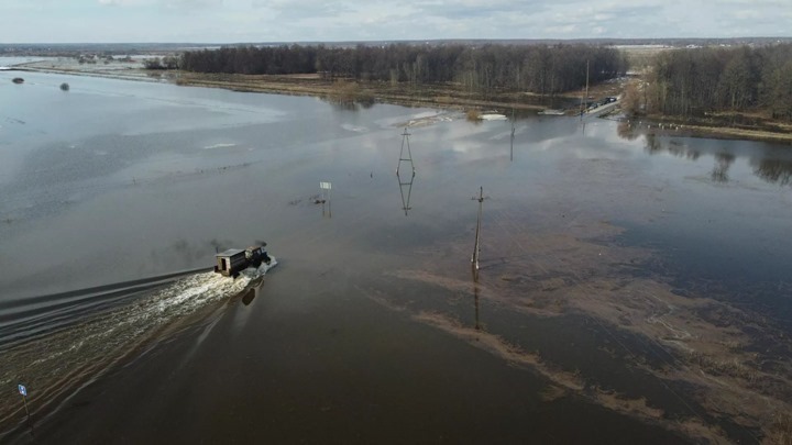 Паводки в Казахстане: можно ли было избежать наводнения?