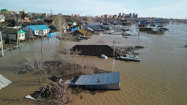 Президент Казахстана объявил о создании новой системы борьбы с паводками