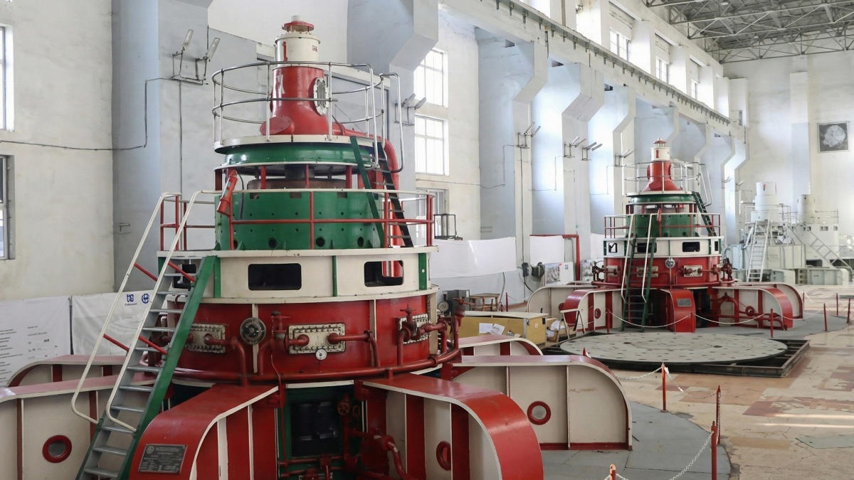 На Уч-Курганской ГЭС проведут параллельную реконструкцию двух гидроагрегатов На Уч-Курганской ГЭС проведут параллельную реконструкцию двух гидроагрегатов